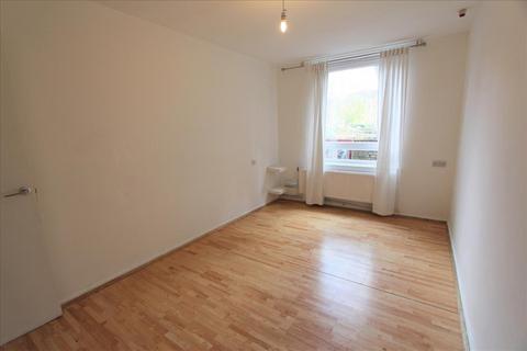 1 bedroom flat to rent, Reedham Close , Tottenham , London, N17