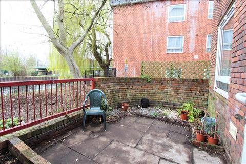 1 bedroom flat to rent, Reedham Close , Tottenham , London, N17