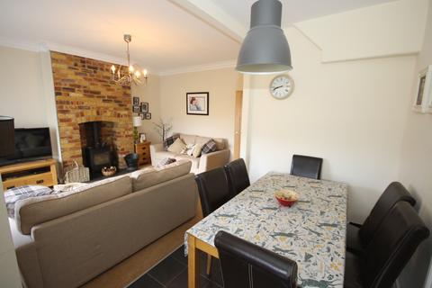 16 Ivanhoe, Whitley Bay, NE25 9AW