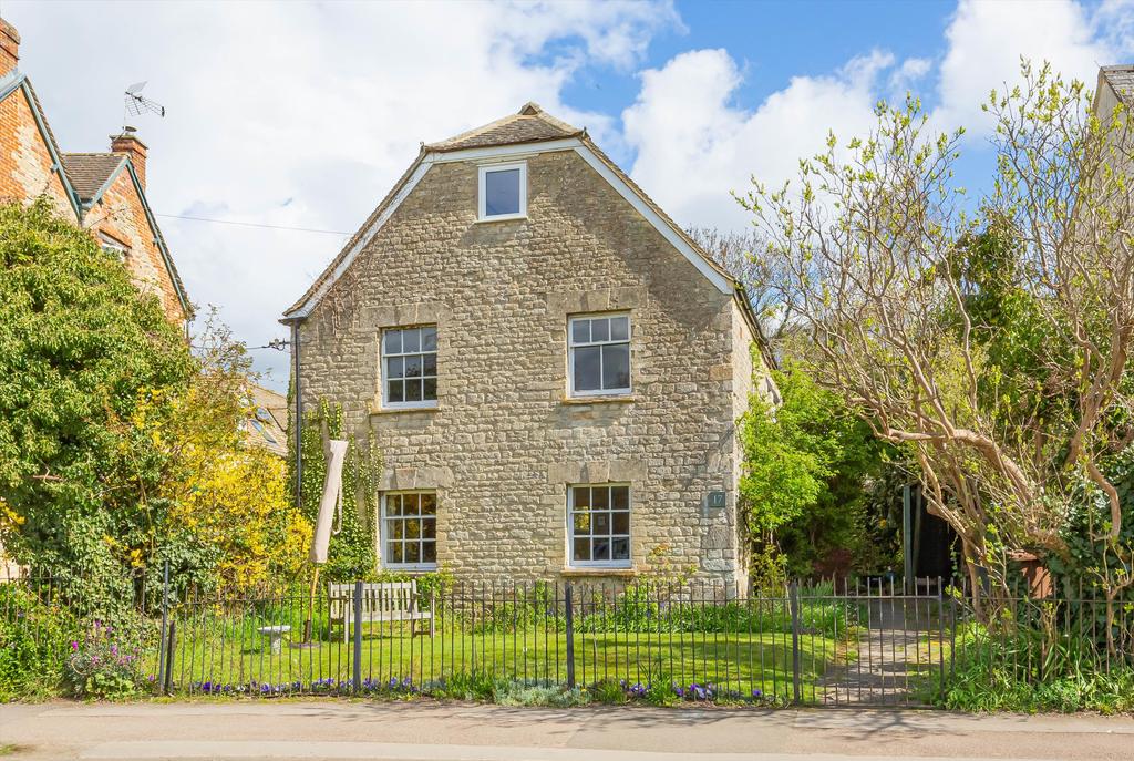 Wolvercote Green, Oxford... 5 bed detached house £1,445,000