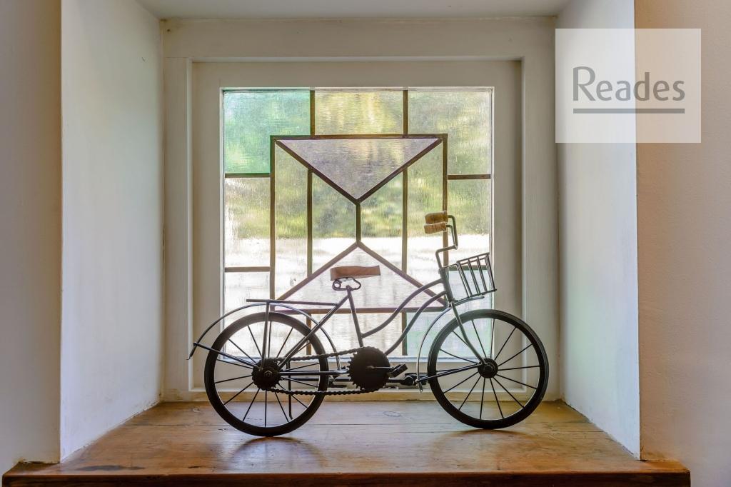 Feature Window
