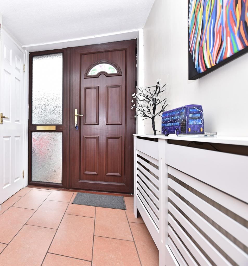 LOMOND ROAD, WEMYSS BAY 3 bed detached villa £180,000