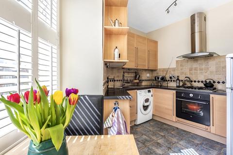 124a Manor Lane, London, SE12 8LR