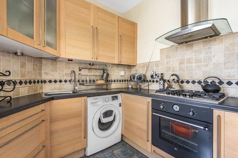 124a Manor Lane, London, SE12 8LR