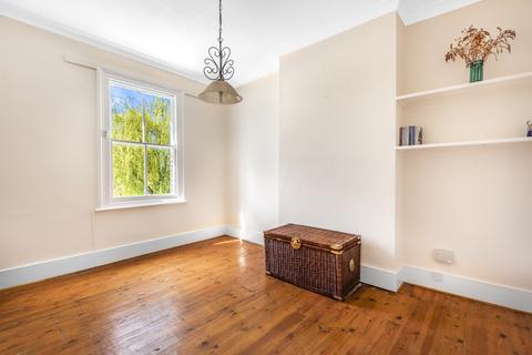 124a Manor Lane, London, SE12 8LR