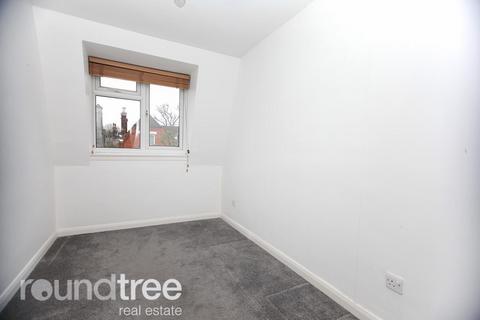 2 bedroom apartment to rent, Alice Court, Finchley Central, N3