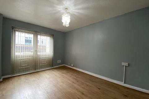 32 Hall Royd, Shipley, BD18 3ED