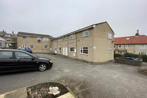 32 Hall Royd, Shipley, BD18 3ED
