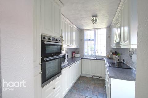 1 Marston Gardens, Luton, LU2 7DU