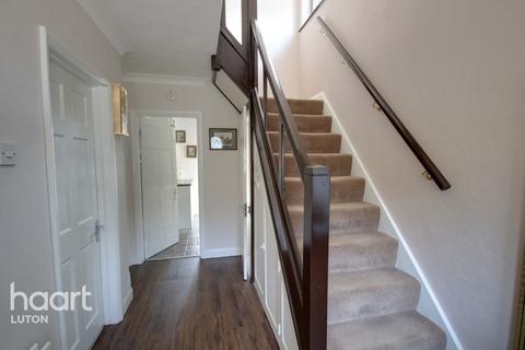 1 Marston Gardens, Luton, LU2 7DU
