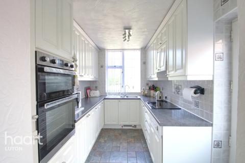 1 Marston Gardens, Luton, LU2 7DU
