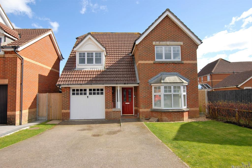 Proctor Walk, Hawkinge, CT18 4 bed detached house for sale £430,000