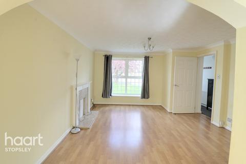 10 Linley Dell, Luton, LU2 8TJ