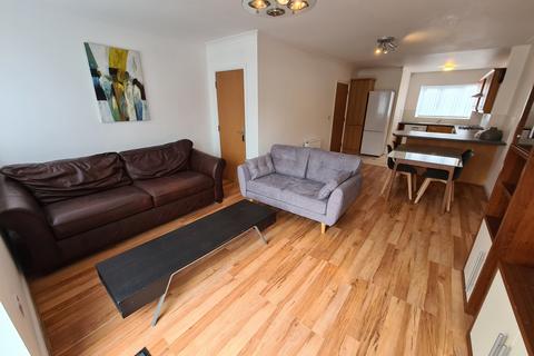 4 bedroom townhouse to rent, Chorlton Rd, Hulme, Manchester. M15 4JG