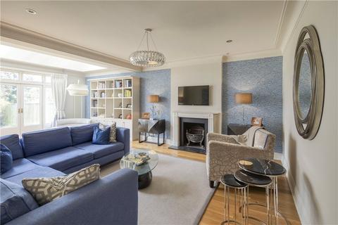12 Carlton Road, New Malden, KT3 3AJ