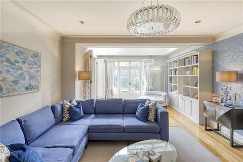 12 Carlton Road, New Malden, KT3 3AJ