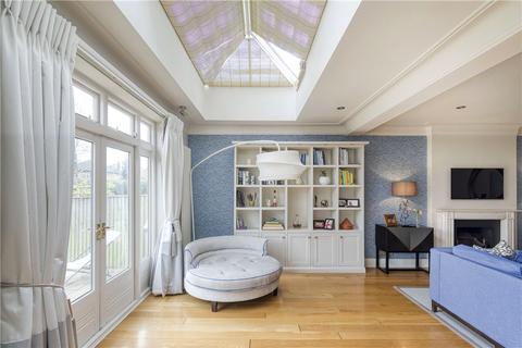 12 Carlton Road, New Malden, KT3 3AJ