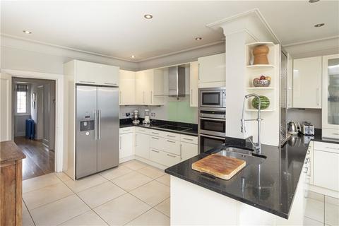 12 Carlton Road, New Malden, KT3 3AJ