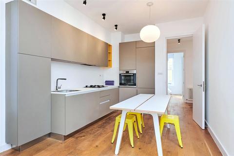 2 bedroom flat to rent, Jamestown Road, London