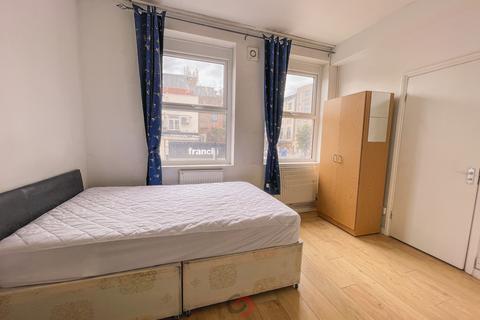 Studio to rent, Holloway Road, Islington, London, London  N7