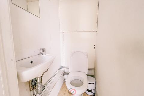 Studio to rent, Holloway Road, Islington, London, London  N7