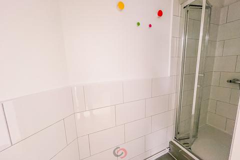 Studio to rent, Holloway Road, Islington, London, London  N7