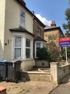 Kingston upon Thames - 4 bedroom semi-detached house to rent