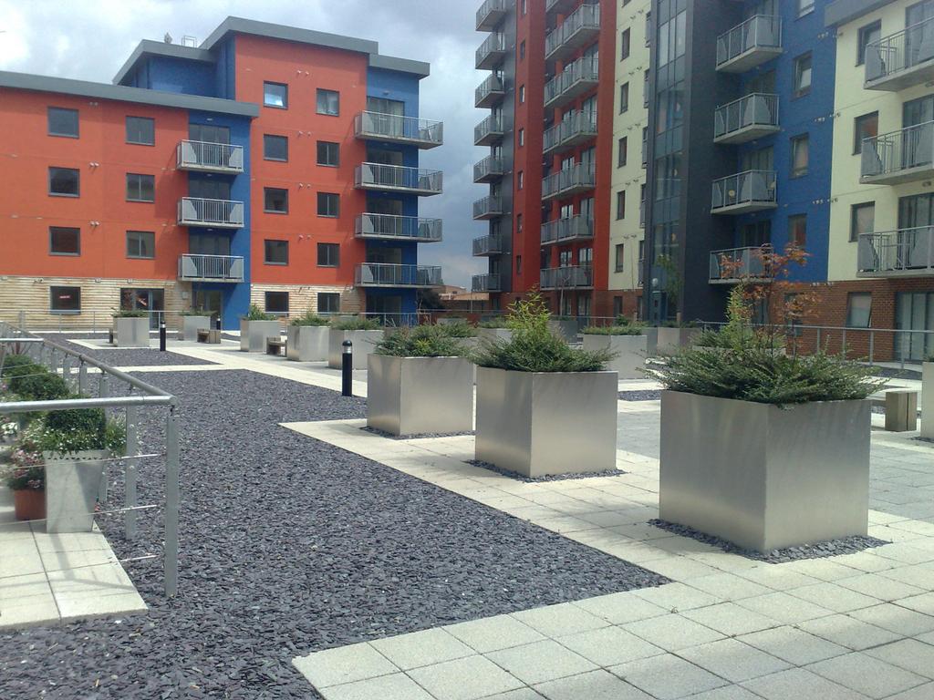 Stunning 2 Bedroom Flat, IG11
