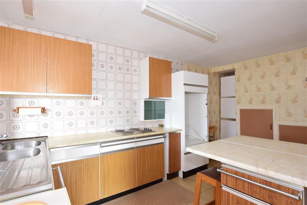 Pepys Way, Strood, Rochester, Kent 3 bed semidetached house £300,000