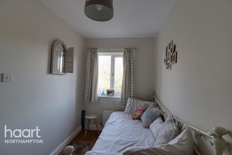 34 Kingsmead, Northampton, NN2 8HX