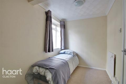 42 Colne Way, Point Clear Bay, Clacton-on-sea, CO16 8LL