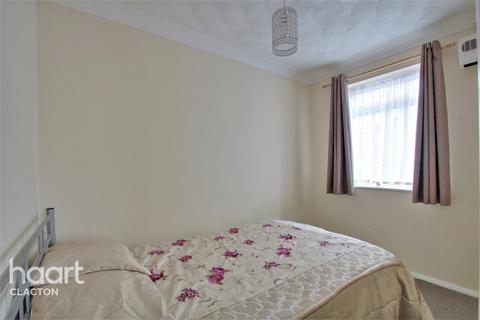 42 Colne Way, Point Clear Bay, Clacton-on-sea, CO16 8LL