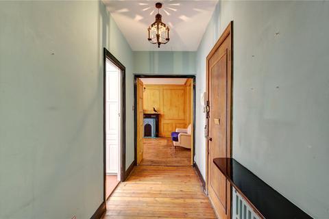 40 Oakwood Court, London, W14 8JX