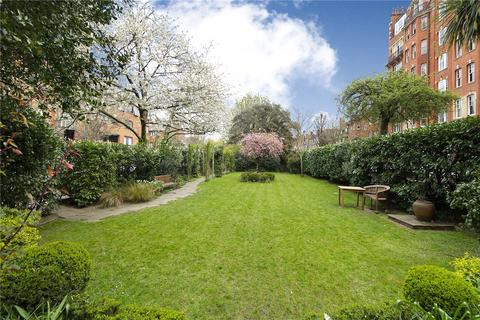 40 Oakwood Court, London, W14 8JX