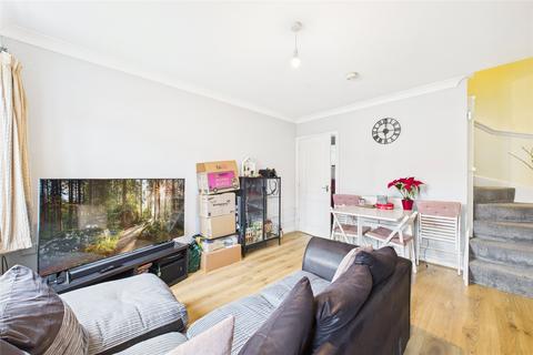 2 bedroom semi-detached house to rent, Jersey Drive, Winnersh, Wokingham, RG41