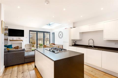 18 Park Road, Southville, Bristol, BS3 1PU