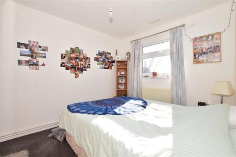 73 Abbey Close, Peacehaven, BN10 7SD