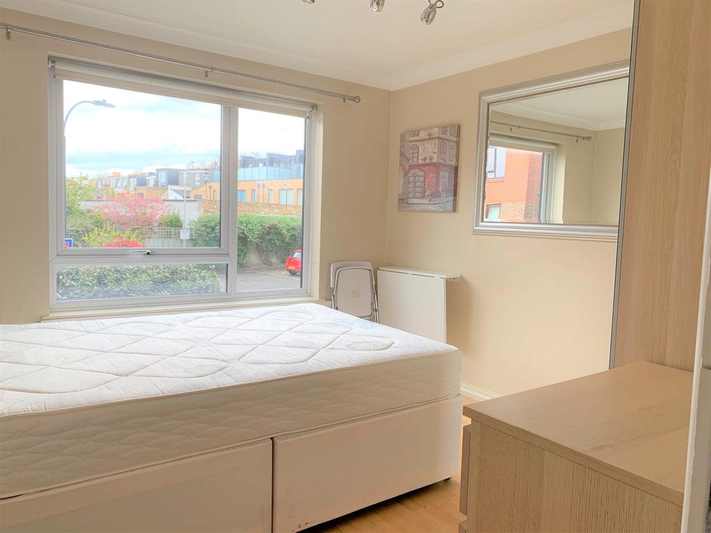 Abbey Gardens, London W6 2 bed flat to rent - £1,750 pcm (£404 pw)