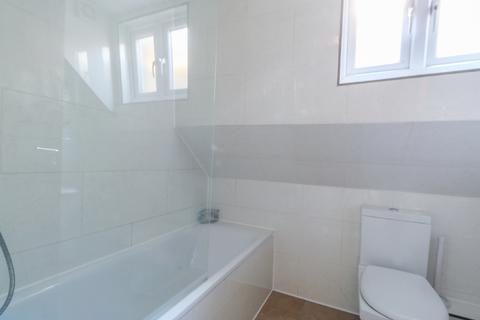 1 bedroom apartment to rent, Hildreth Street, South West London