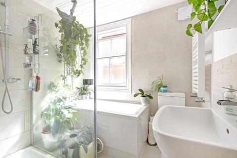 31b Rattray Road, London, SW2 1BA