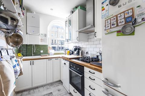 2 Edward Square, London, SE16 5EE