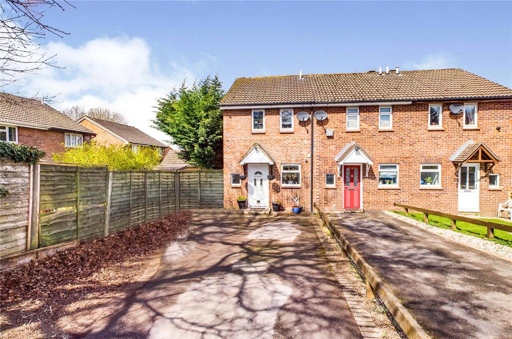 Titchfield Close, Tadley, Hampshire, RG26 2 bed end of terrace house