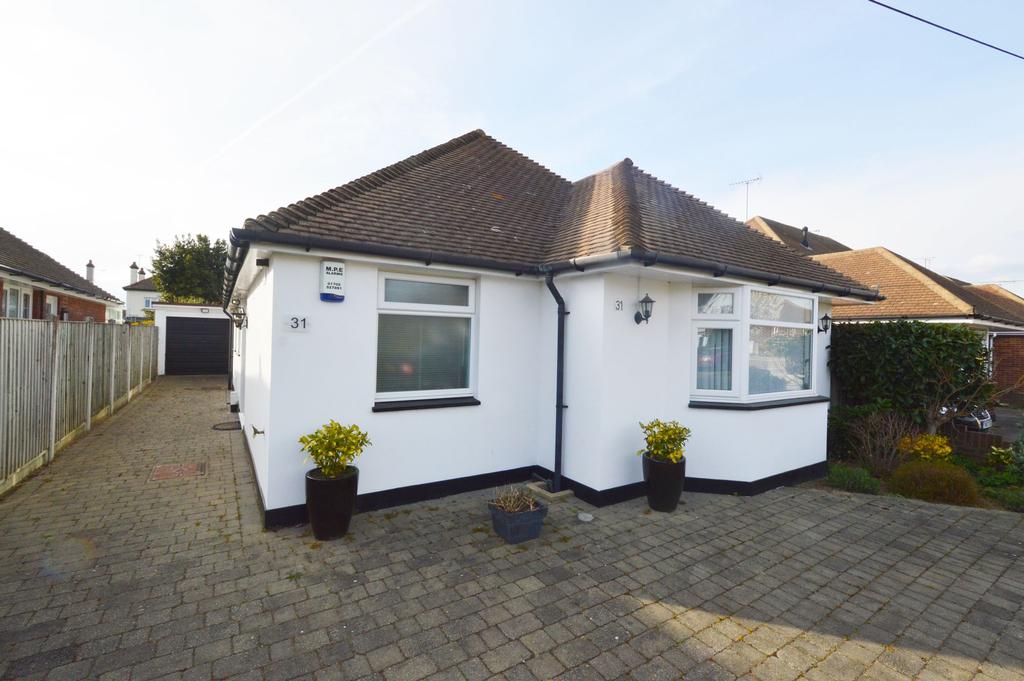 Marcus Avenue, Thorpe Bay, SS1 2 bed bungalow £640,000