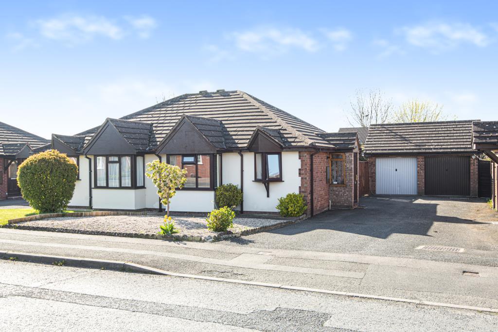 Leominster Herefordshire HR6 2 Bed Semi detached Bungalow For Sale 