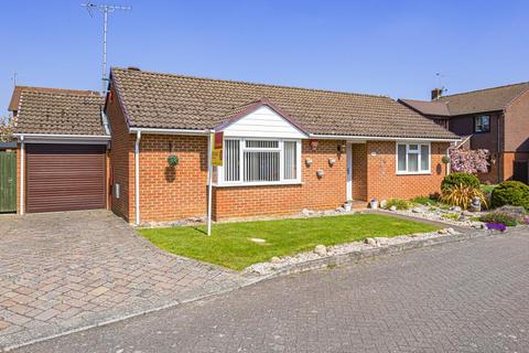 7 Burdock Close, Lightwater, GU18 5YP