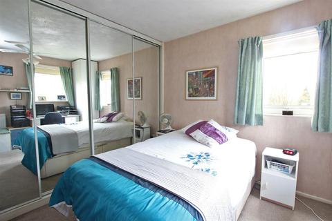 2 Chapels Brow, Darwen, BB3 0EW