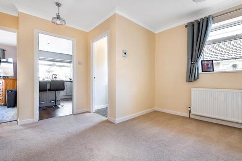 15 Pendle Road, Bingley, BD16 3NG
