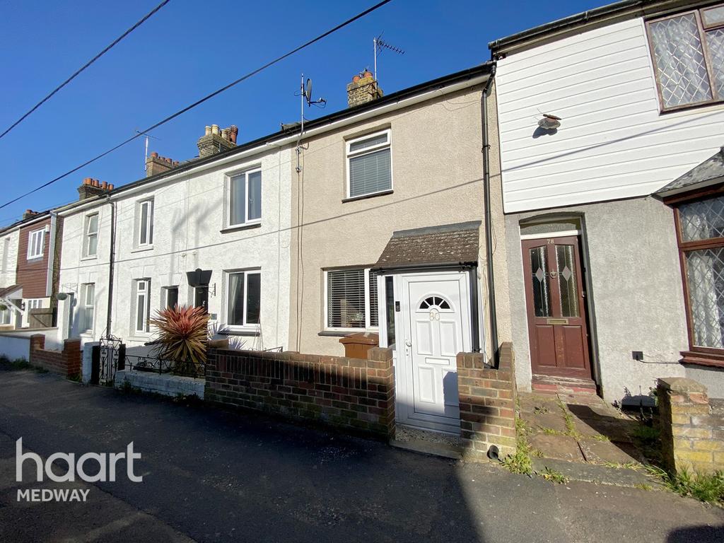 Essex Road, Halling 2 bed terraced house £230,000