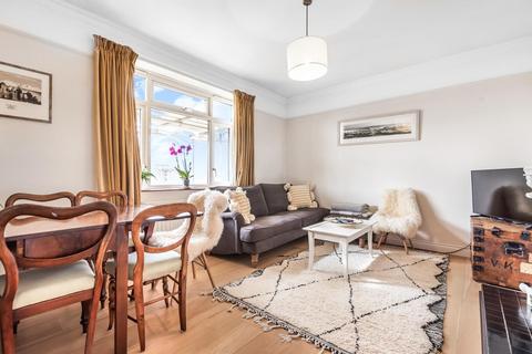 30 Dounesforth Gardens, London, SW18 4QP