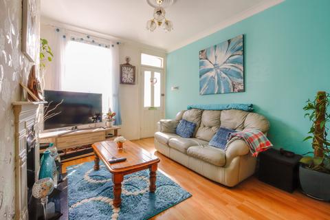 61 Medcalf Road, Enfield, EN3 6HJ